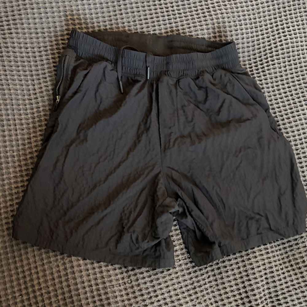 lululemon athletica Men's 7” liner-less   Athletic Shorts